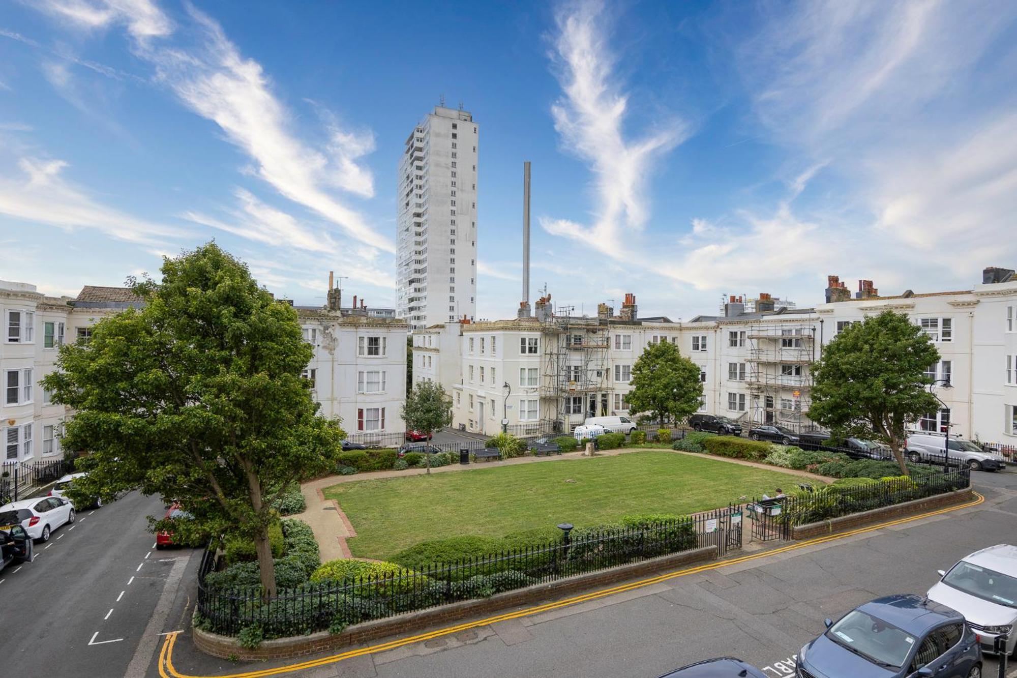 2 Bedroom Flat - With King Sized Beds, Netflix And Sky - Perfect For Contractors, Vacation Guests Or Those Relocating Brighton Exterior foto